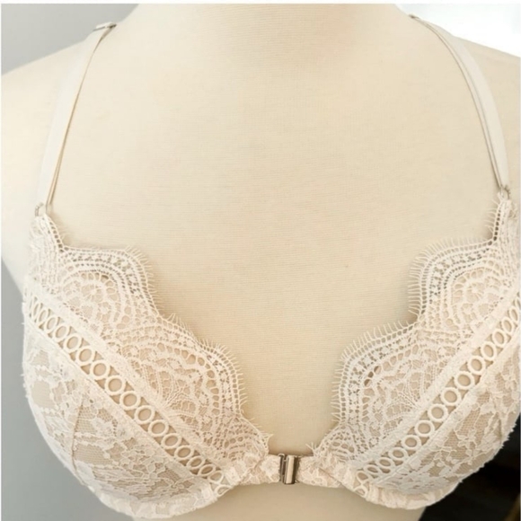 Victoria's Secret DREAM ANGELS Front Closure Push Up Lace Scalloped Bra In Ivory - Picture 10 of 12